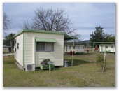 Kootingal Kourt Caravan Park - Kootingal: Cottage accommodation, ideal for families, couples and singles