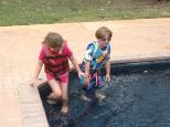 Wakiti Creek Resort - Kotupna: Grand children at the pool.