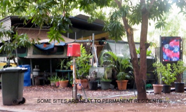Hidden Valley Tourist Park - Kununurra: Some sites are next to permanent residents