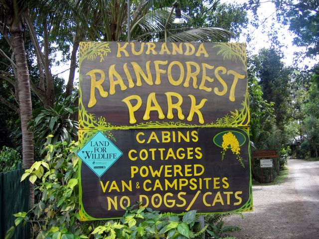 Kuranda Rainforest Accommodation Park - Kuranda: Kuranda Rainforest Park welcome sign