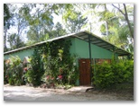 Kuranda Rainforest Accommodation Park - Kuranda: Amenities block and laundry