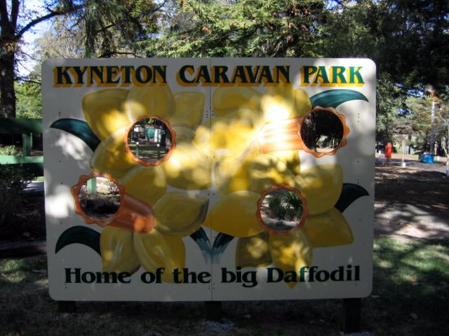 Kyneton Caravan Park which closed down in April 2010 - Kyneton: Kyneton Caravan Park welcome sign