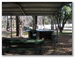 Kyneton Caravan Park which closed down in April 2010 - Kyneton: Camp kitchen and BBQ area