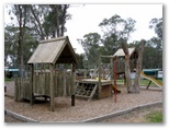 Laanecoorie Lakeside Park - Laanecoorie: Playground for children.