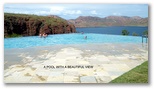 Lake Argyle Resort & Caravan Park - Lake Argyle: Swimming pool with horizon edge