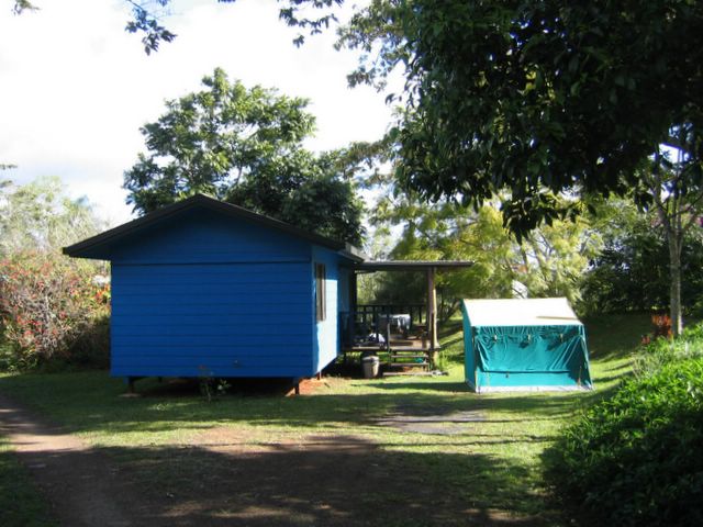Lake Eacham Tourist Park - Lake Eacham: Cottage accommodation ideal for families, couples and singles