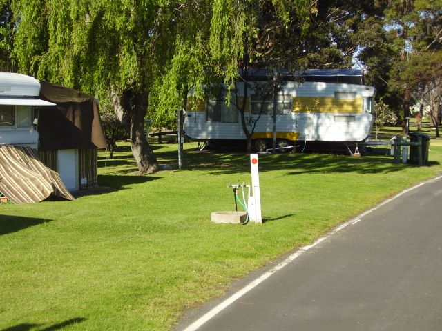 Eastern Beach Holiday Park - Lakes Entrance: Powered sites for caravans
