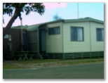 Lakes Haven Caravan Park - Lake Entrance: Cottage accommodation, ideal for families, couples and singles