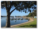 North Arm Tourist Park - Lakes Entrance: Step outside the park for a delightful waterfront walk