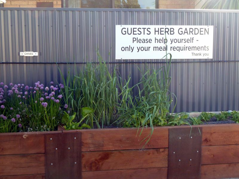 Discovery Holiday Parks Hadspen - Hadspen Launceston: Herb garden, very popular and appreciated