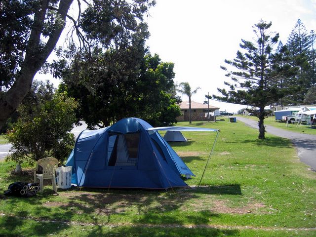 Lake Ainsworth Holiday Park - Lennox Head: Tent sites for campers