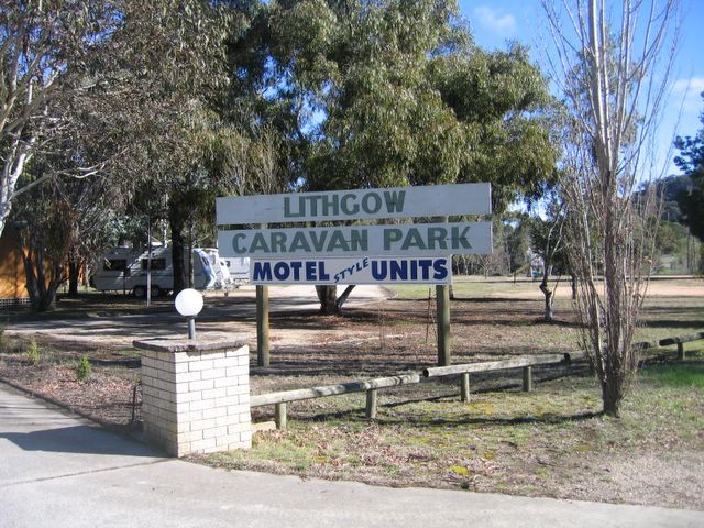 Lithgow Tourist and Van Park - Lithgow: Welcome sign