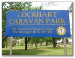Lockhart Caravan Park - Lockhart: Lockhart Caravan Park welcome sign