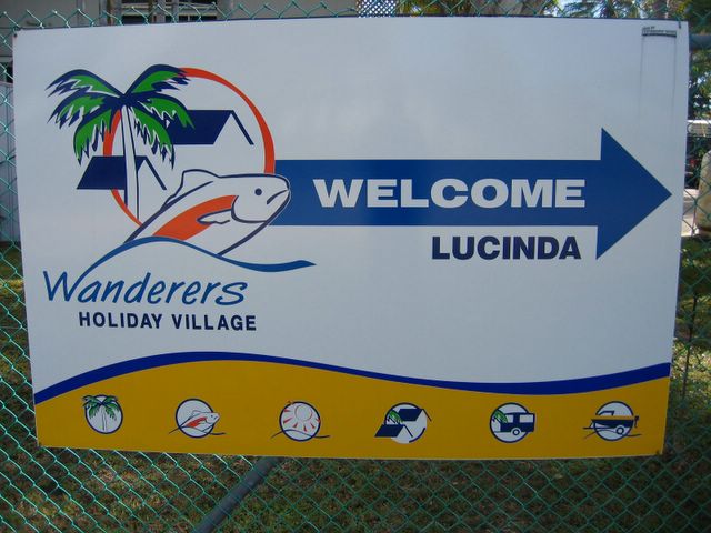 Wanderers Holiday Village - Lucinda: Wanderers Holiday Village welcome sign