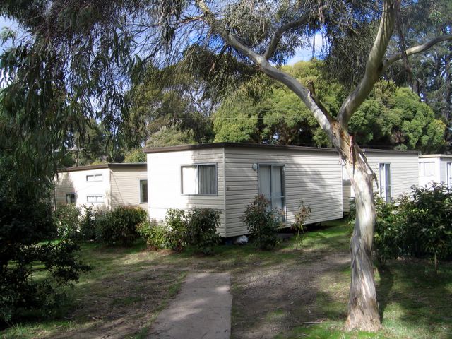Macedon Caravan Park - Macedon: Cottage accommodation ideal for families, couples and singles
