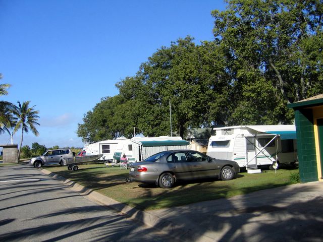 Central Tourist Park - Mackay: Powered sites for caravans
