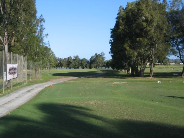 Mackay Golf Course - Mackay: Fairway view Hole 4