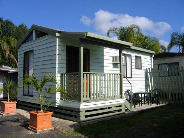Maclean Riverside Caravan Park - Maclean: Cottage accommodation ideal for families