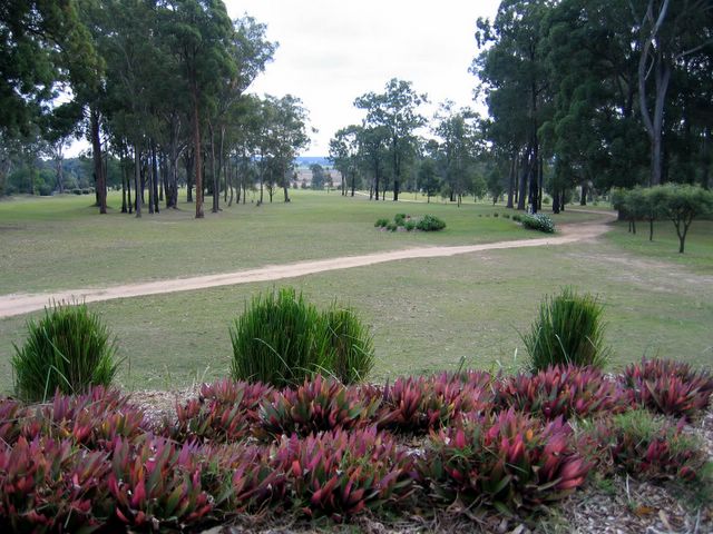 Maclean Golf Course - Maclean: Fairway view Hole 3.