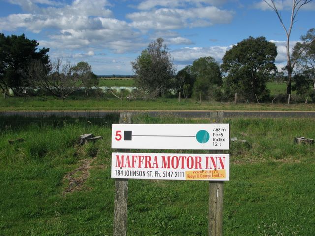 Maffra Golf Course Hole By Hole - Maffra: Hole 5 Par 5, 468 metres.  Sponsored by Maffra Motor Inn.