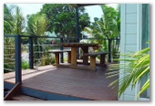 East's Ocean Shores Holiday Park - Manning Point: Large shady deck