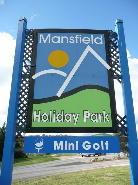 Mansfield Holiday Park - Mansfield: Mansfield Holiday Park welcome sign