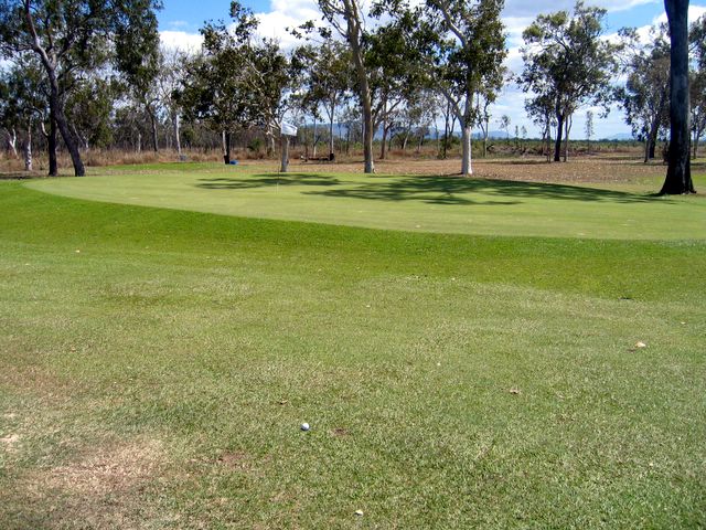 Mareeba Golf Course - Mareeba: Green on Hole 2