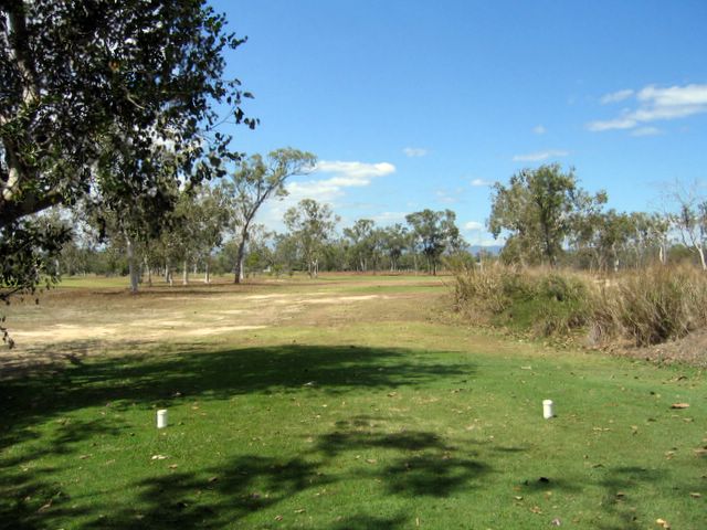 Mareeba Golf Course - Mareeba: Fairway view Hole 3