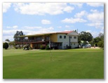 Mareeba Golf Course - Mareeba: Green on Hole 9 with Club House in background