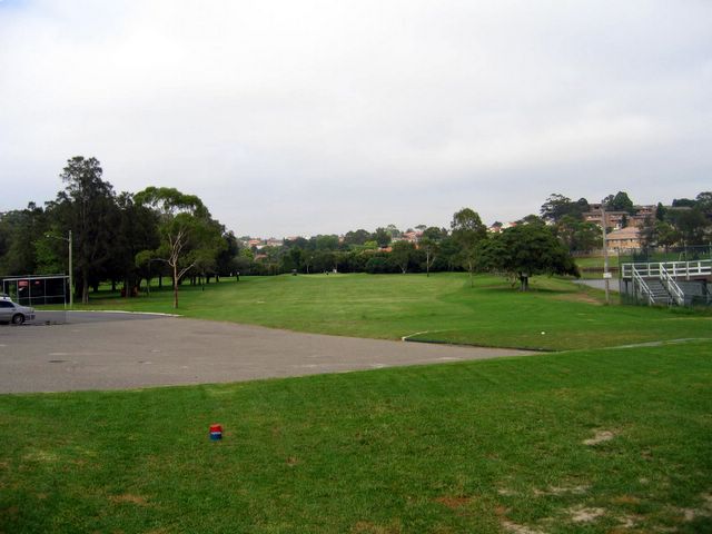 Marrickville Golf Course - Marrickville Sydney: Fairway view Hole 1