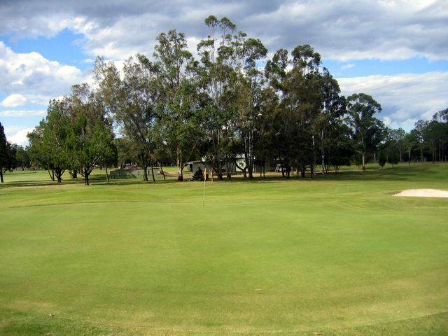 Maryborough Golf Course - Maryborough: Green on Hole 12