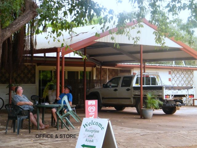 Mataranka Cabins and Camping - Bitter Springs Mataranka: Office and store