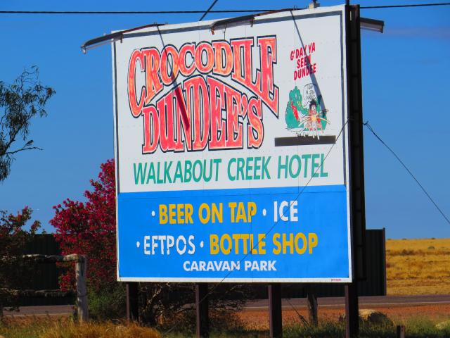 Walkabout Creek Hotel - Mckinlay: Entrance.