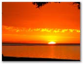 Lake Albert Caravan Park - Meningie: Sunset over Lake Meningie - Photo by Lyn and Stephan See