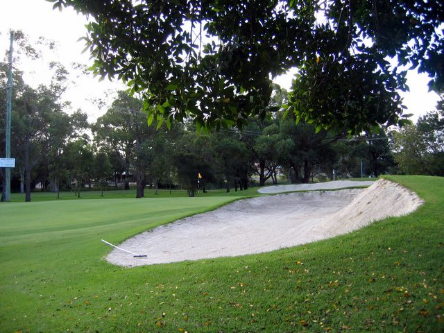Merewether Golf Course - Adamstown: Approach to the Green on Hole 14
