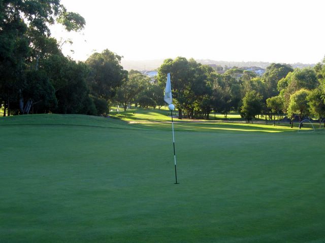 Merewether Golf Course - Adamstown: Green on Hole 18 looking back along the fairway