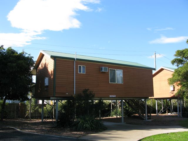 Big4 Tween Waters Tourist Park - Merimbula: Cottage accommodation, ideal for families, couples and singles with undercover parking