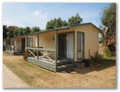 Middleton Caravan Park - Middleton: Cabin accommodation which is ideal for couples, singles and family groups. 