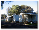 Millicent Lakeside Caravan Park - Millicent: Cottage accommodation ideal for families, couples and singles
