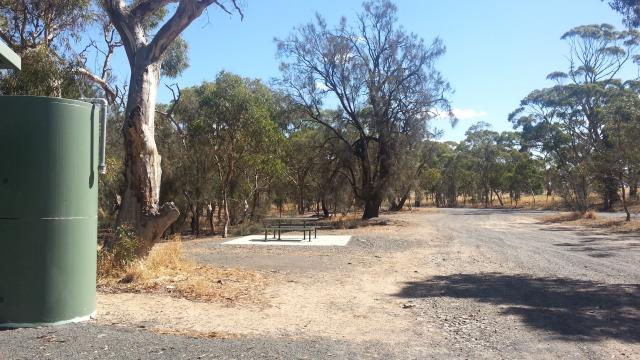 Camerons Reserve - Miram: Picnic table and seats.