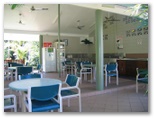 Beachcomber Coconut Caravan Village - Mission Beach South: Camp kitchen and BBQ area