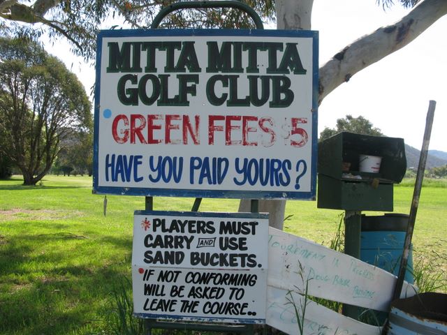 Mitta Mitta Golf Course Hole By Hole - Mitta Mitta: Five Dollar Green Fees are great value