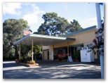 Mittagong Caravan Park - Mittagong: Reception and office and local store