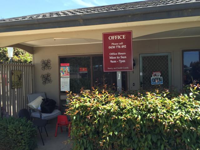 Finborough Caravan Park - Mooroopna: Reception and office. Check in here when you arrive.
