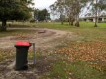 Toners Lane Rest Area - Morwell: Only a limited number of bins are available so you're probably advised to take your own rubbish with you when you leave.