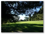 Moss Vale Golf Course - Moss Vale: Approach to the Green on Hole 3