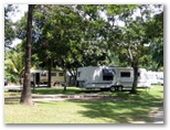 Mossman Riverside Leisure Park - Mossman: Powered sites for caravans with good shade