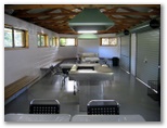 Big4 Blue Lake Holiday Park - Mount Gambier: Camp kitchen and BBQ area