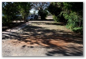 Bedrock Village Caravan Park - Mount Surprise: Gravel roads throughout the park
