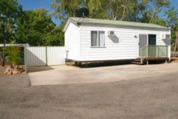 Mt Isa Caravan Park - Mt Isa: Cottage accommodation, ideal for families, couples and singles 